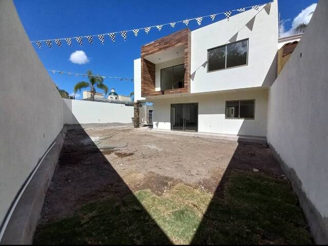 Casa para Venta en Zapopan - 4