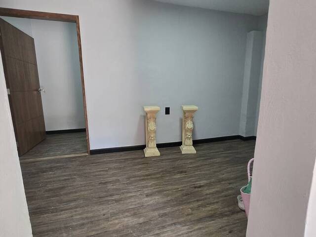 Punto Comercial para Renta en Tlajomulco de Zúñiga - 4